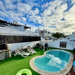 https://la-fresa-hostel.hotelsfuerteventura.org