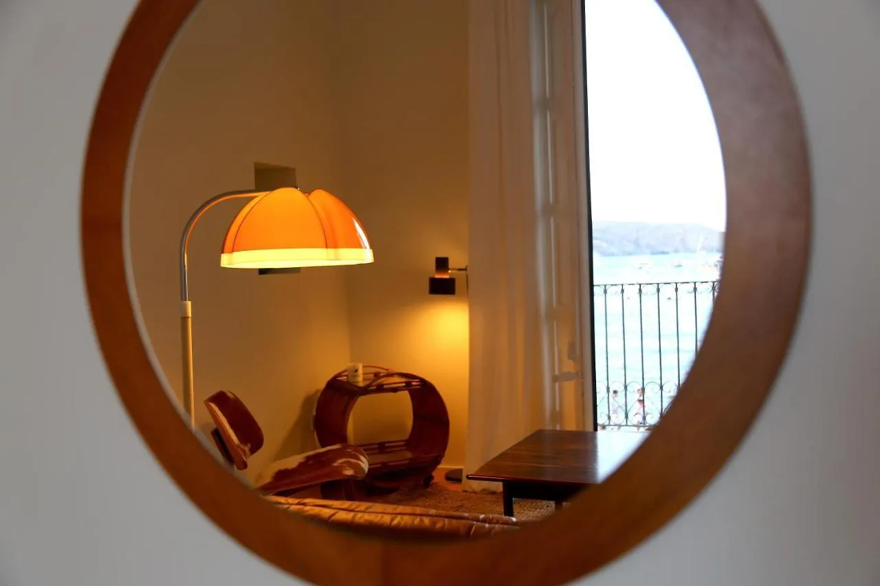 Can Set Cadaqués Bed and breakfast
