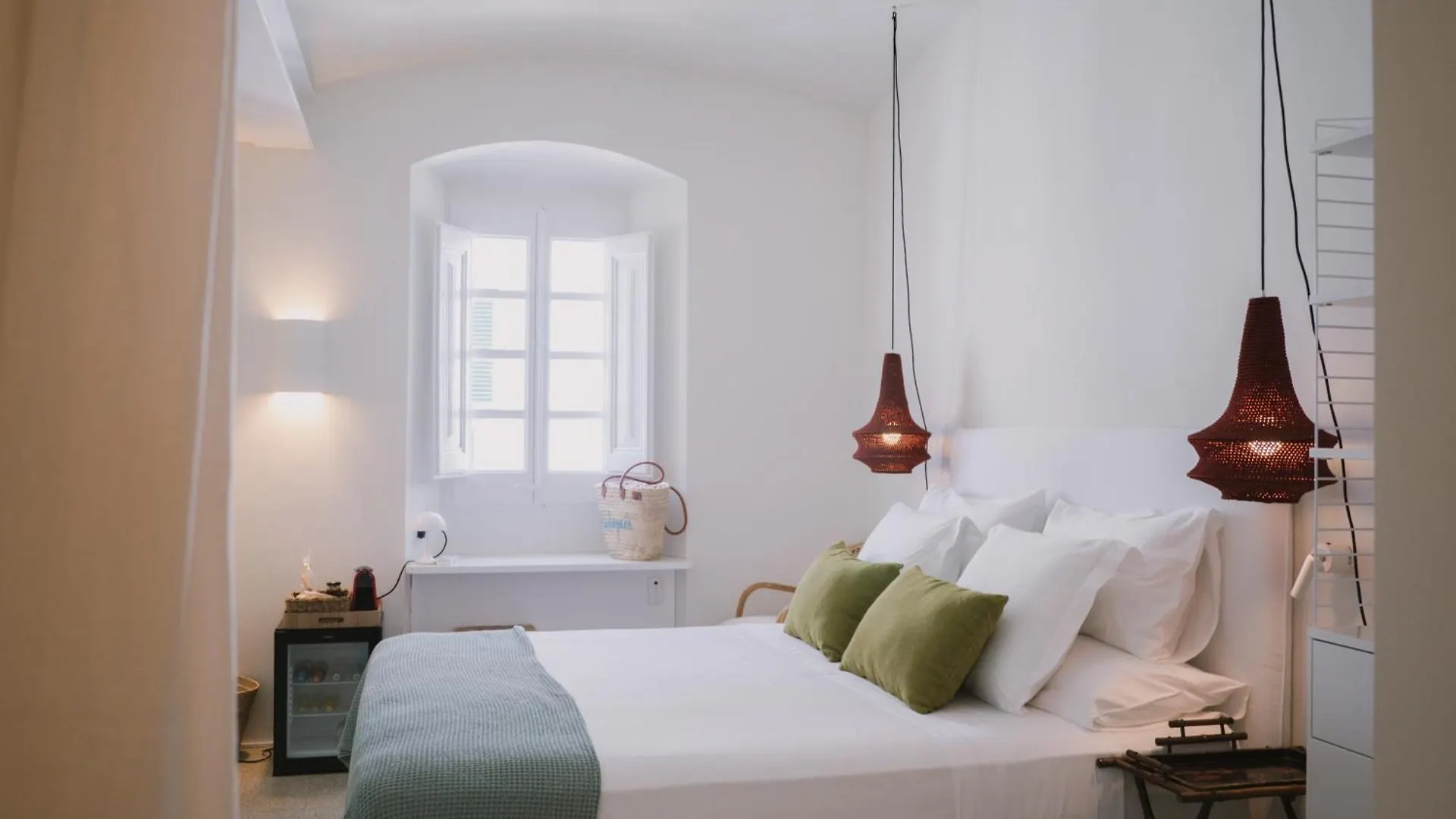 Can Set Cadaques 0*,  Spain